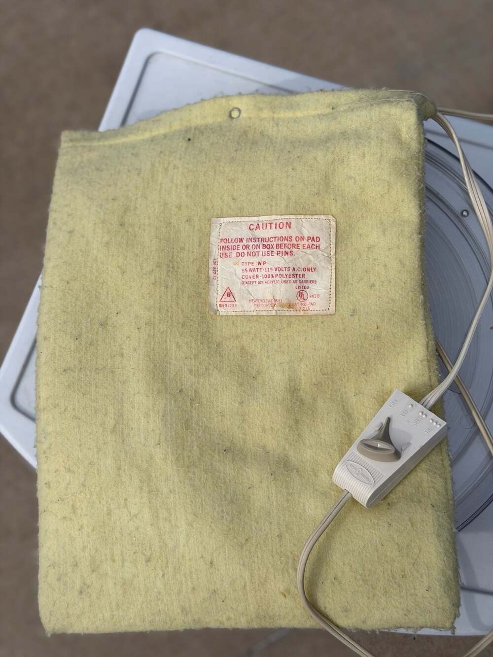 Vintage Belton Multi-Heat Wetproof Heating Pad Model 103
